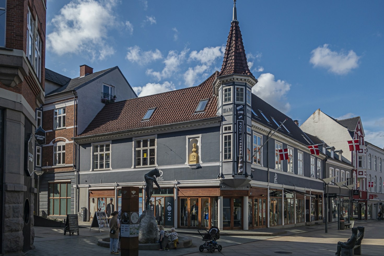 A Walking Tour Through Charming 8990 Fårup